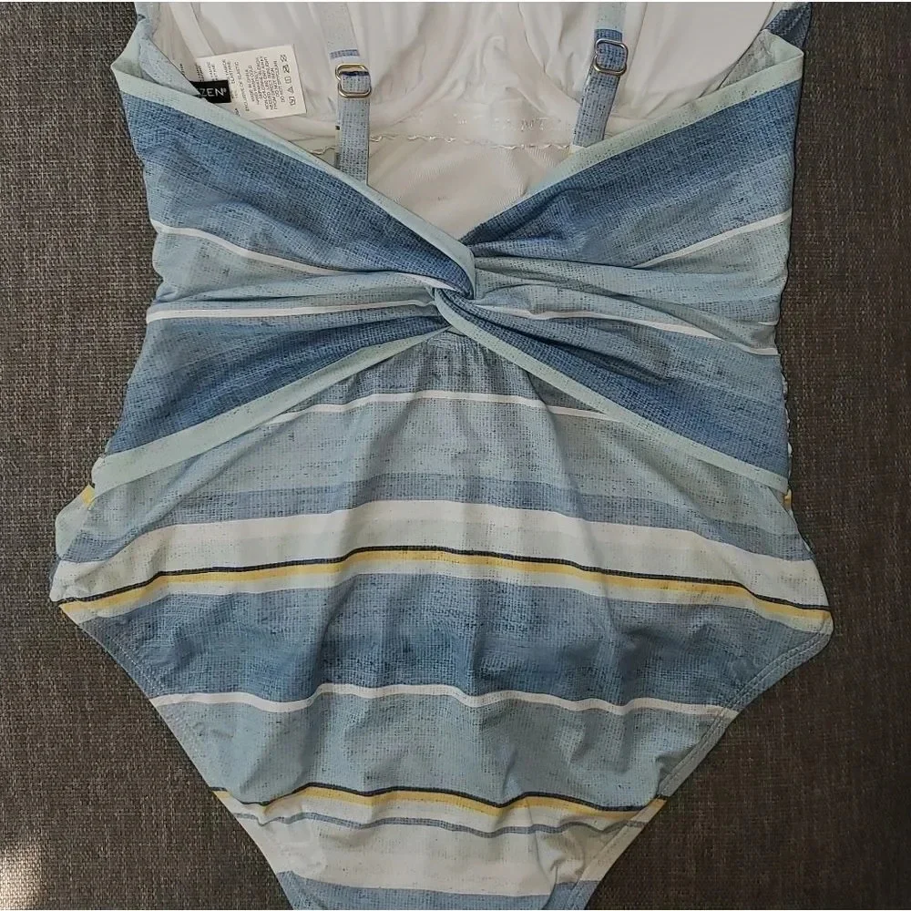 Jantzen Sail Away Twist Front striped Women's one piece swimsuit  Size 8